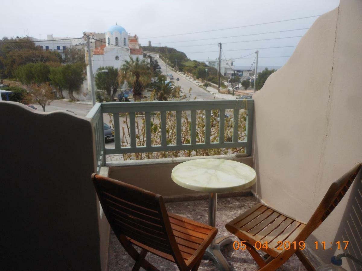 Afrodite Hotel Tínos Eksteriør bilde